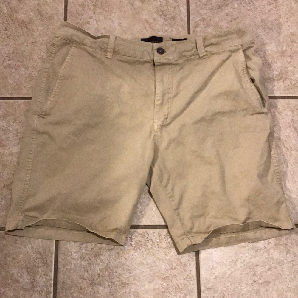 Outpost Marker hybrid shorts size 36Wx20L